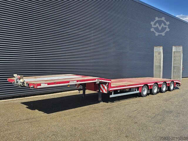Cargador bajo Max Trailer N/A F-S44 / 3 x STEERING AXLE - LIFT AXLE / HYD...