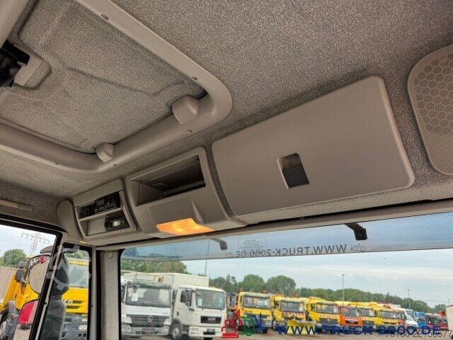 Trīspusēja pašizgāzēja furgons Iveco EuroCargo 80E22 3 S. Meiller Klima AHK NUR 197TKM