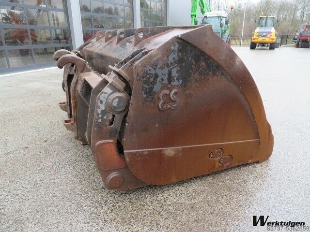 Eurosteel Hochkippschaufel 2520 mm Verachtert aansluiti Eurosteel Hoogkiepbak 2520 mm