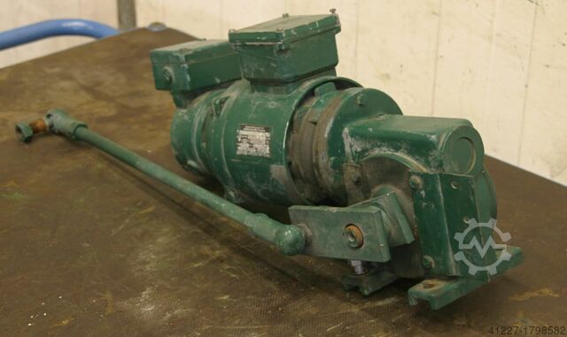 Getriebemotor 0,37 kW 100 U/min BAUER D77R