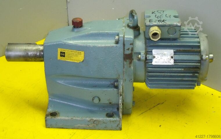 محرك تروس بقوة 0.75 كيلوواط، 100 دورة في الدقيقة VEB ZG3KMRB80K6