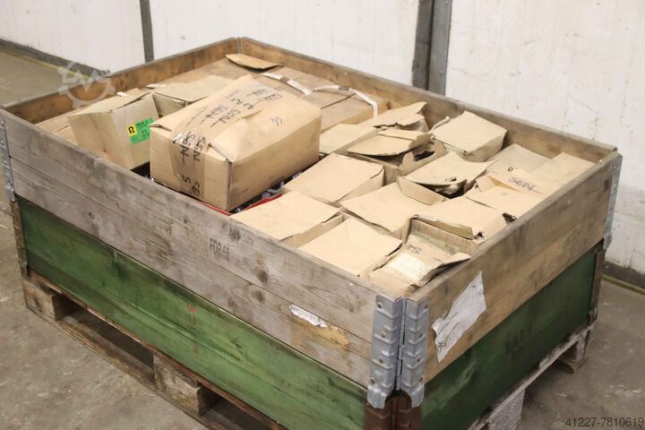 Diverse M8 bis M30 schwarz/verzinkt