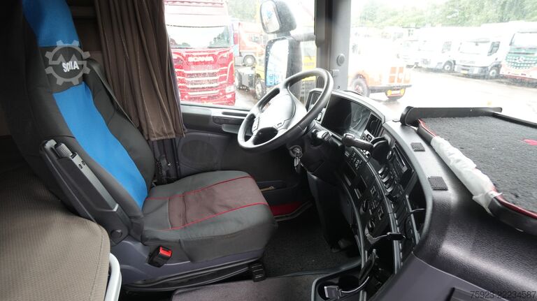 Koffer Scania R 400 6x2 closed box in combo with trailer