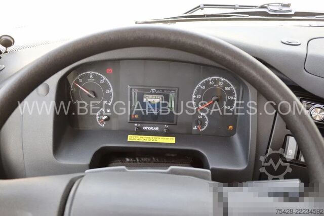 Intercitybus Otokar Navigo U / 7.8m  / Lift / Manual / Airco  / 3X ...