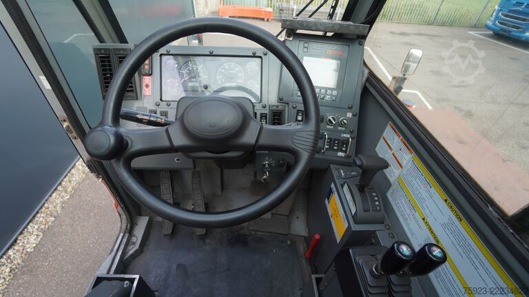 クレーン車 TADANO-FAUN GR-300EX WITH JIB 4X4X4 ROUGH TERRAIN CRANE