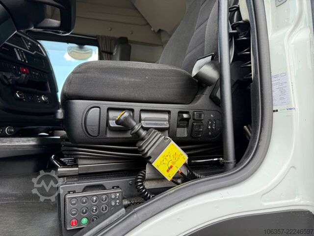标准牵引车头 IVECO STRALIS SWAY AS440S49T/FP Kipphydraulik Retarder
