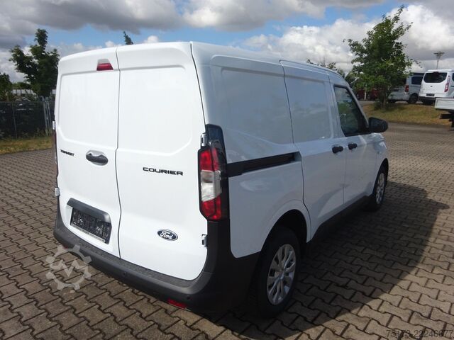 Panelová dodávka FORD Transit Courier Kasten Trend WiPa GRA Kamera