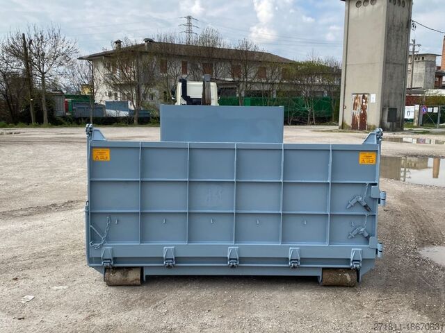 Roll-off container  CONTAINER NUOVO A PIANALE CON PIANTONI RIMOVIBILI
