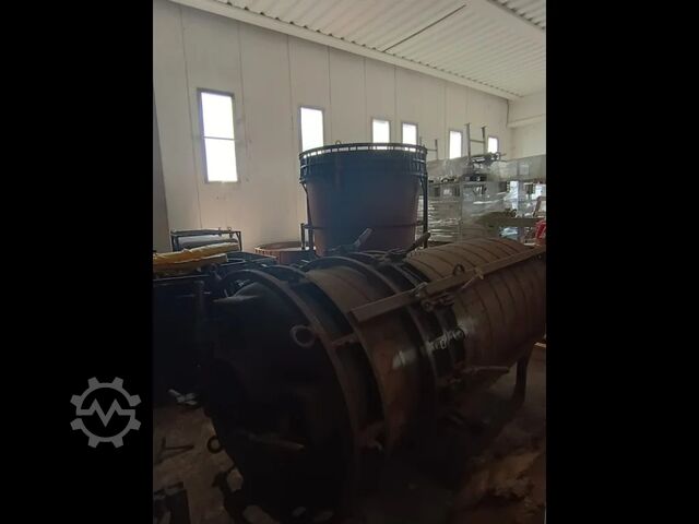 Máquina de moldagem rotacional usada MRT 3503 R  MRT 3503 R