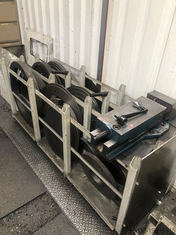 Fräsmaskin av bäddtyp Zayer KMU 6000