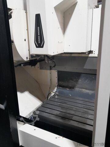 Centro de maquinagem universal DMG M1