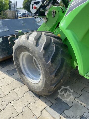 Kompaktlader Avant Tecno 755