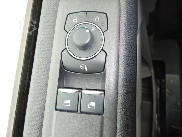 Mikroautobuss FORD Tourneo Custom 320L1 Sport 4x4 AHK Exklusiv ACC
