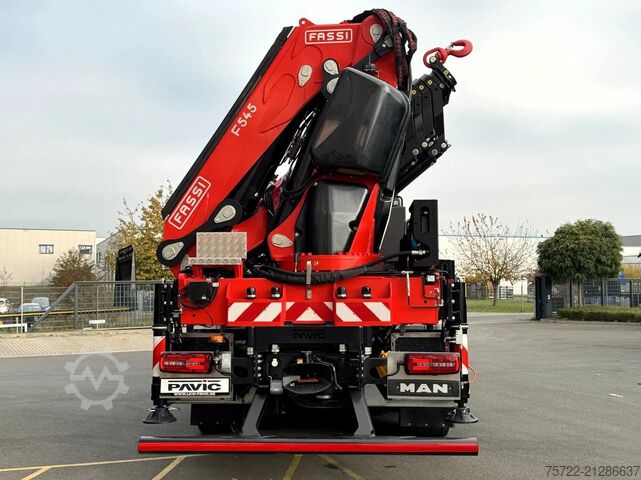 Crane truck MAN TGX 26.540 6x2-4 LL Containerpritsche Fassi 545