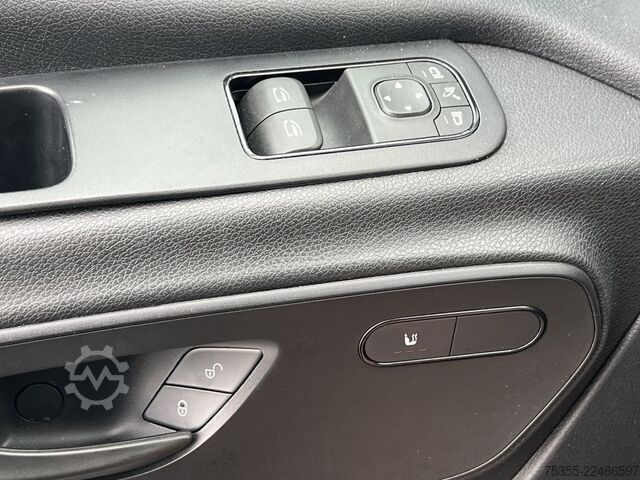 Furgoneta de caja alta MERCEDES-BENZ Sprinter 319 CDI DISTRONIC NAVI 10MBUX 360° CAM