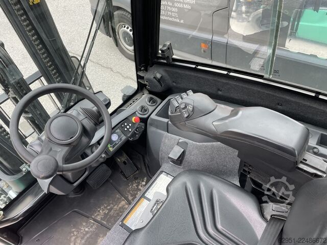 Carrello elevatore elettrico a 4 ruote Mitsubishi FB35N