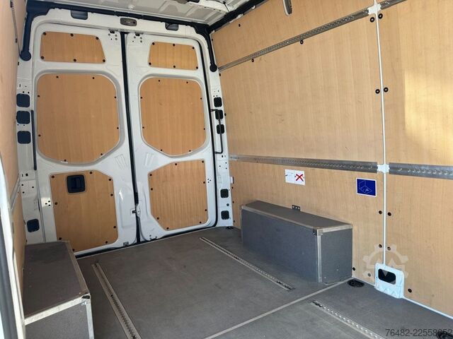 Dodávka s vysokou střechou MERCEDES-BENZ Sprinter 317 CDI KA/L2H2/3665/MBUX/NAVI/AUTOMATI