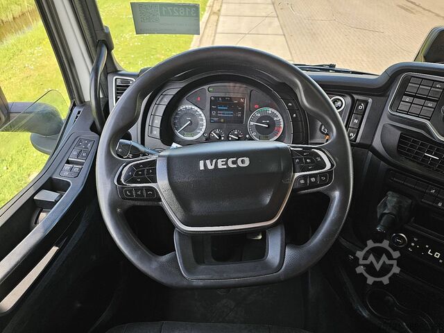Estándar-SZM IVECO S-WAY AS440S48 NAVI FRIDGE SKIRTS
