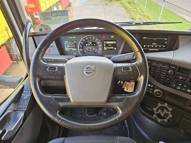 Pārvadājumi saldētavā/saldētavā VOLVO FH 500 Meatrails,Chereau,TK