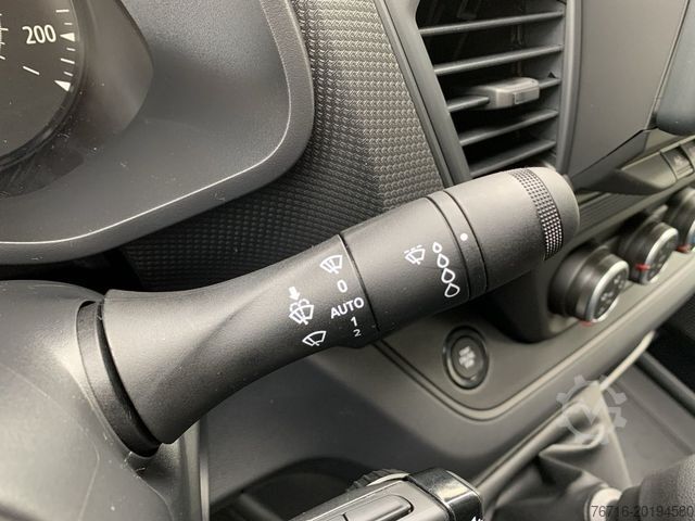 Panel van RENAULT Trafic BUSINESS+ L1H1 3,0t BLUE dCi 130 KLIMA+ZV