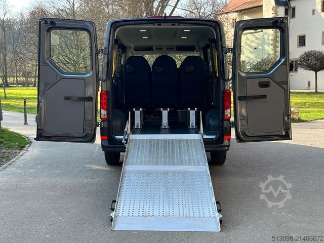 Minibus VOLKSWAGEN CRAFTER 2,0 TDI 9 SITZER KAMERA AHK KLIMA RAMPE