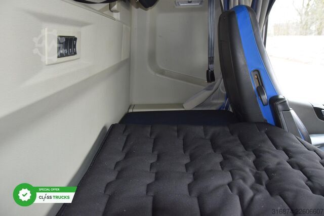 Standardne veomasin VOLVO FH 500 Globetrotter XL Varios