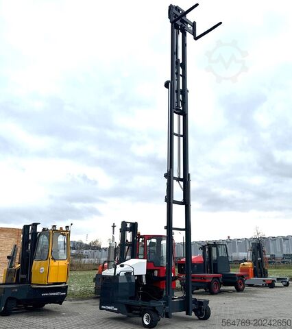Cărucior cu stivuitor cu 4 căi Combilift C4500 / LPG / 4500 kg/ Triplex 9300 mm