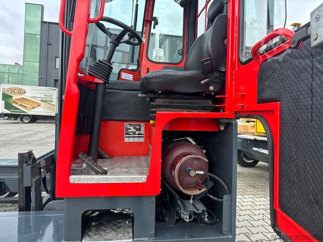 Cărucior cu stivuitor cu 4 căi Combilift C4500 / LPG / 4500 kg/ Triplex 9300 mm