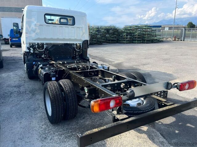 Xe tải nhẹ MITSUBISHI Canter  3C13/25 TF1 no GSR Cab Sing
