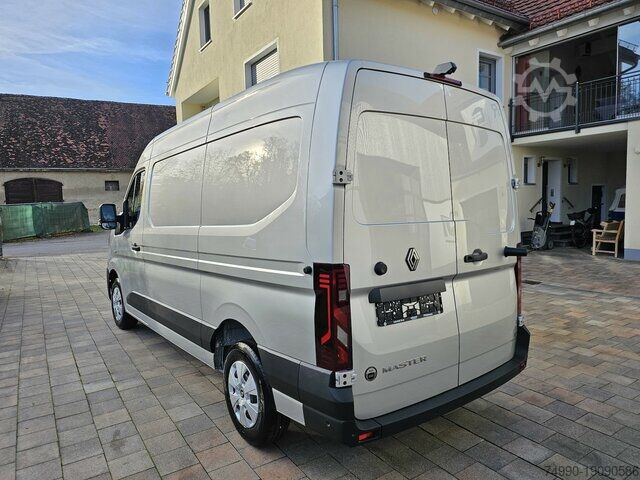 Komercijalno vozilo sa visokim krovom Renault Master L2H2 170 Neues Modell 10´´ Navi Kamera