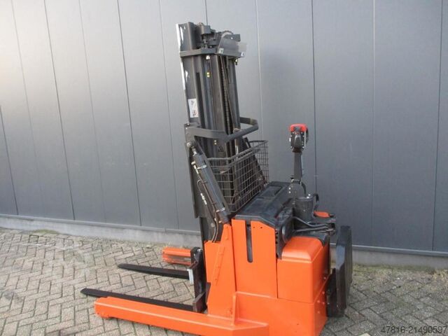 Ročni viličar TOYOTA RWE120