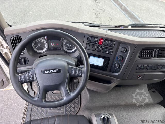 Камион платформа с брезент DAF LF 320 Sleper Cab Pritsche & Plane mit LBW E6