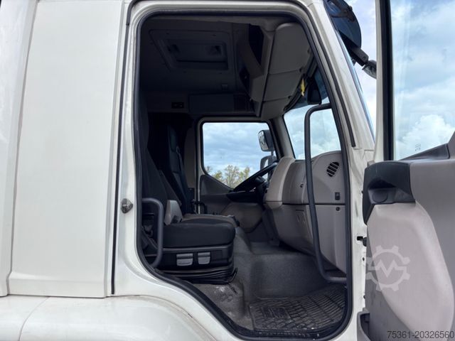 Камион платформа с брезент DAF LF 320 Sleper Cab Pritsche & Plane mit LBW E6