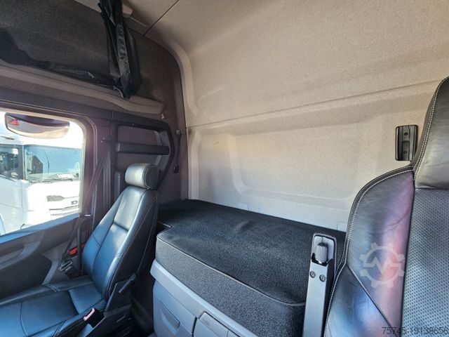 Standard SZM SCANIA R 460 * BRANDSCHADEN * ACC * RETARDER * LEDER *