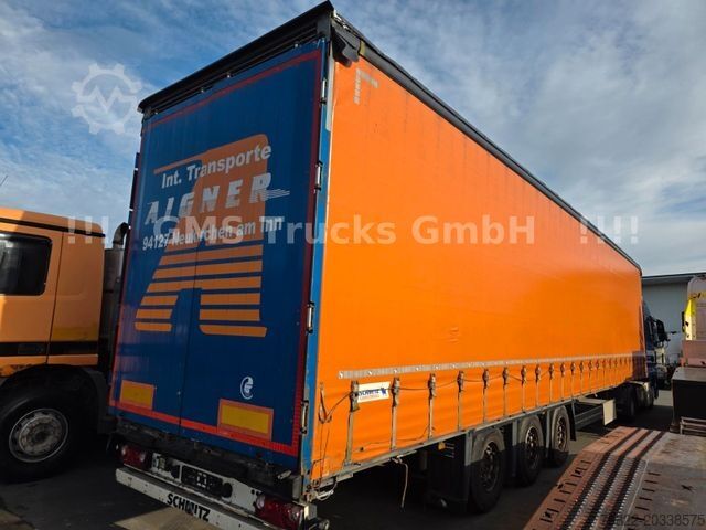 Öppen semitrailer med kapell SCHMITZ CARGOBULL SCB S3T / Varios / German / neutrale Plane