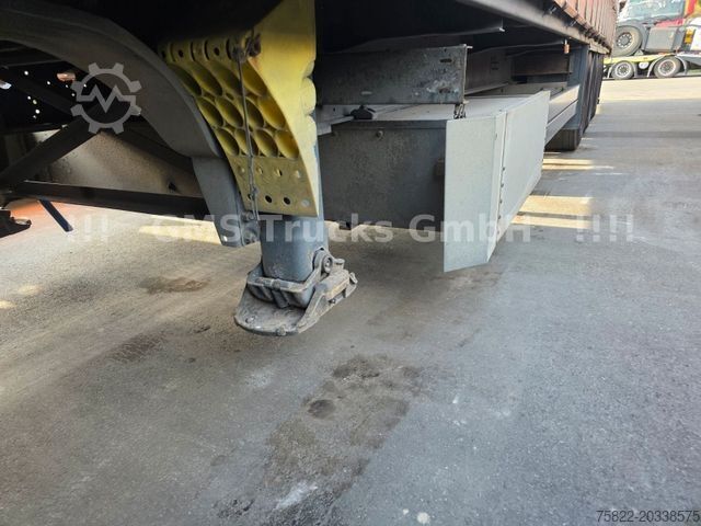 Öppen semitrailer med kapell SCHMITZ CARGOBULL SCB S3T / Varios / German / neutrale Plane