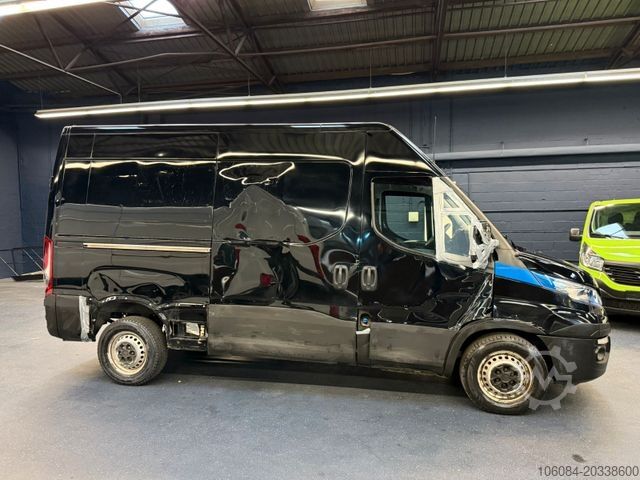 High top van IVECO Daily 35-140 Vollfahrbereit Klima R-CAM