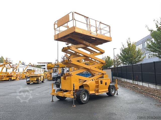 Saxlyftsbord JLG 4394RT (15m)