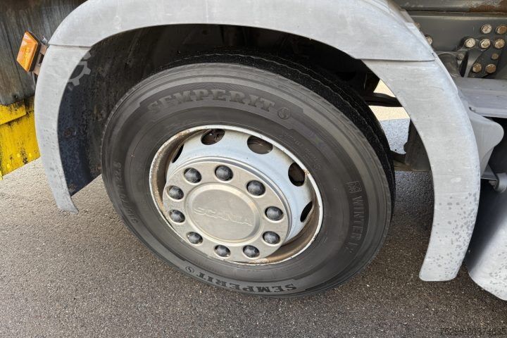 Vuilniswagen Scania P360 LB 6x2 Faun  / Swiss-Vehicle