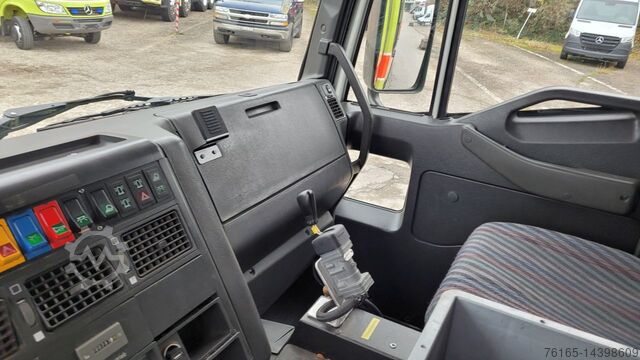 Máy bơm nước cứu hỏa Iveco 190E34W Feuerwehr