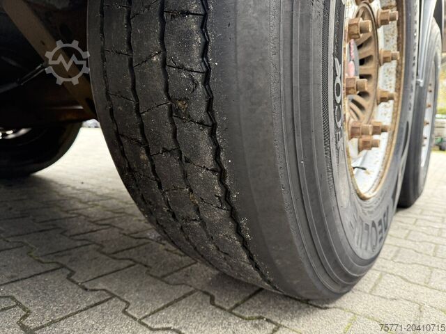 Artex Artur Makiola Artex Artur Makiola Artex Artur Makiola