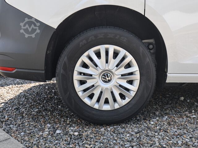Furgon blaszak VW Caddy Cargo 2.0 TDI AHK SPURH. KLIMA BT PDC