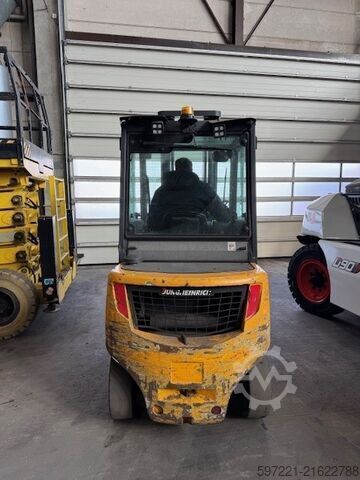 Diesel Forklifts Jungheinrich DFG430s 400ZT