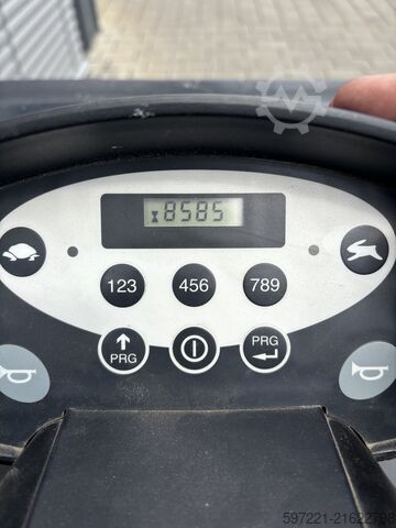電動パレットトラック Still EXUS22