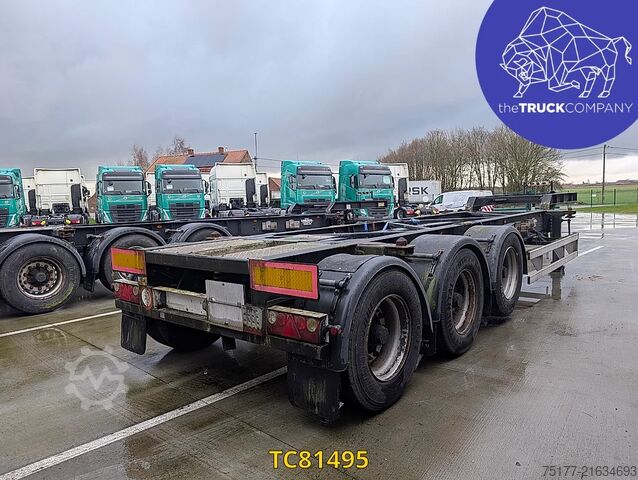 Containertransport Turbos Hoet Tank chassis Gooseneck