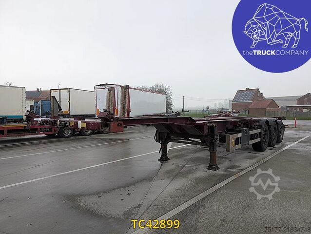 Containertransport Renders 