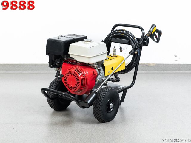 Pressure Washer Karcher HD 1050 B HONDA Kärcher HD 1050 B - HONDA GX390, 200bar, 930l/h