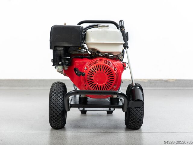 Pressure Washer Karcher HD 1050 B HONDA Kärcher HD 1050 B - HONDA GX390, 200bar, 930l/h