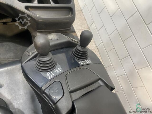 Gabelstapler Linde E50HL-01