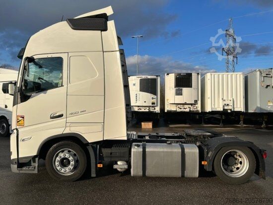Nagy térfogatú nyergesvontató VOLVO FH 460 E6, LOW DECK, VOLL-LUFT, I SAVE, I-SHIFT, STANDKLIMA